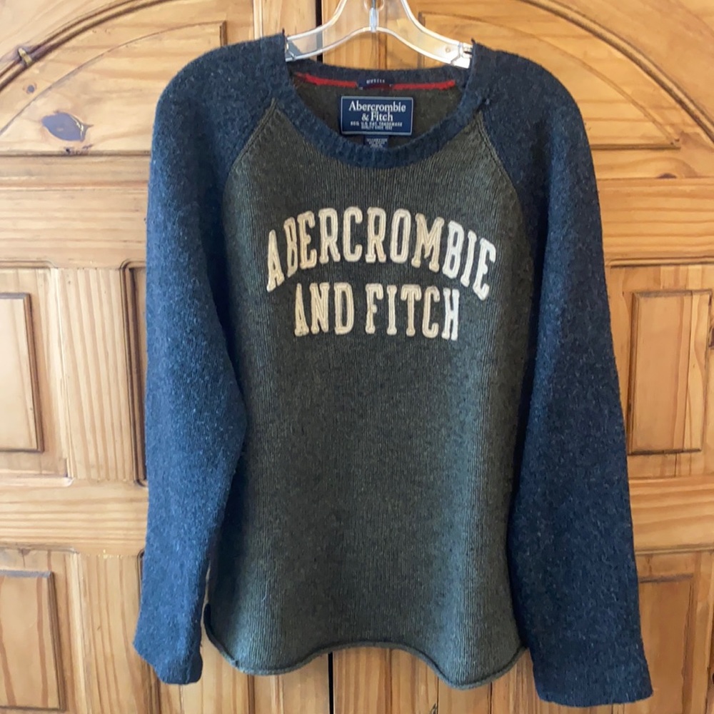 Men’s wool sweater